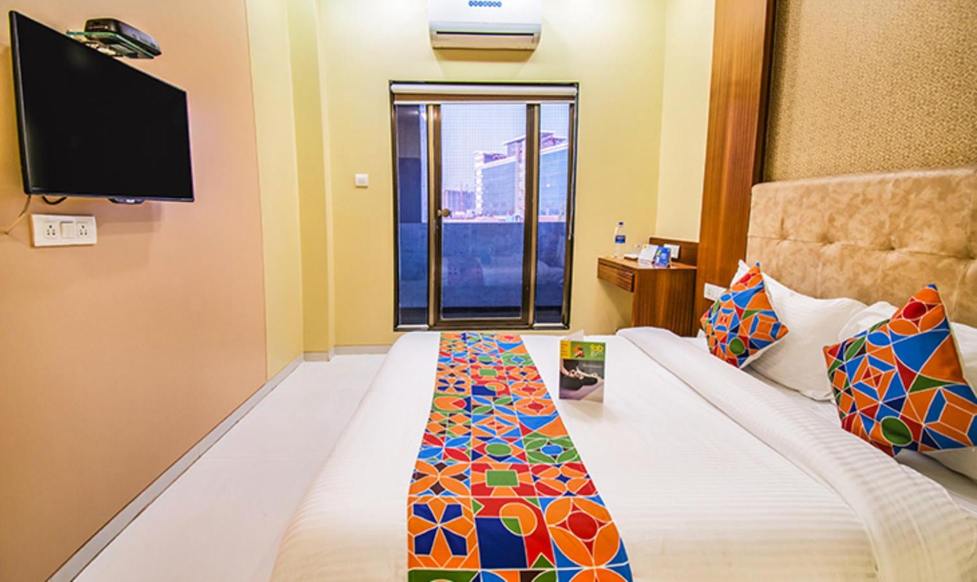 Capital O 60582 Hotel Seven Hills Bombaim Exterior foto